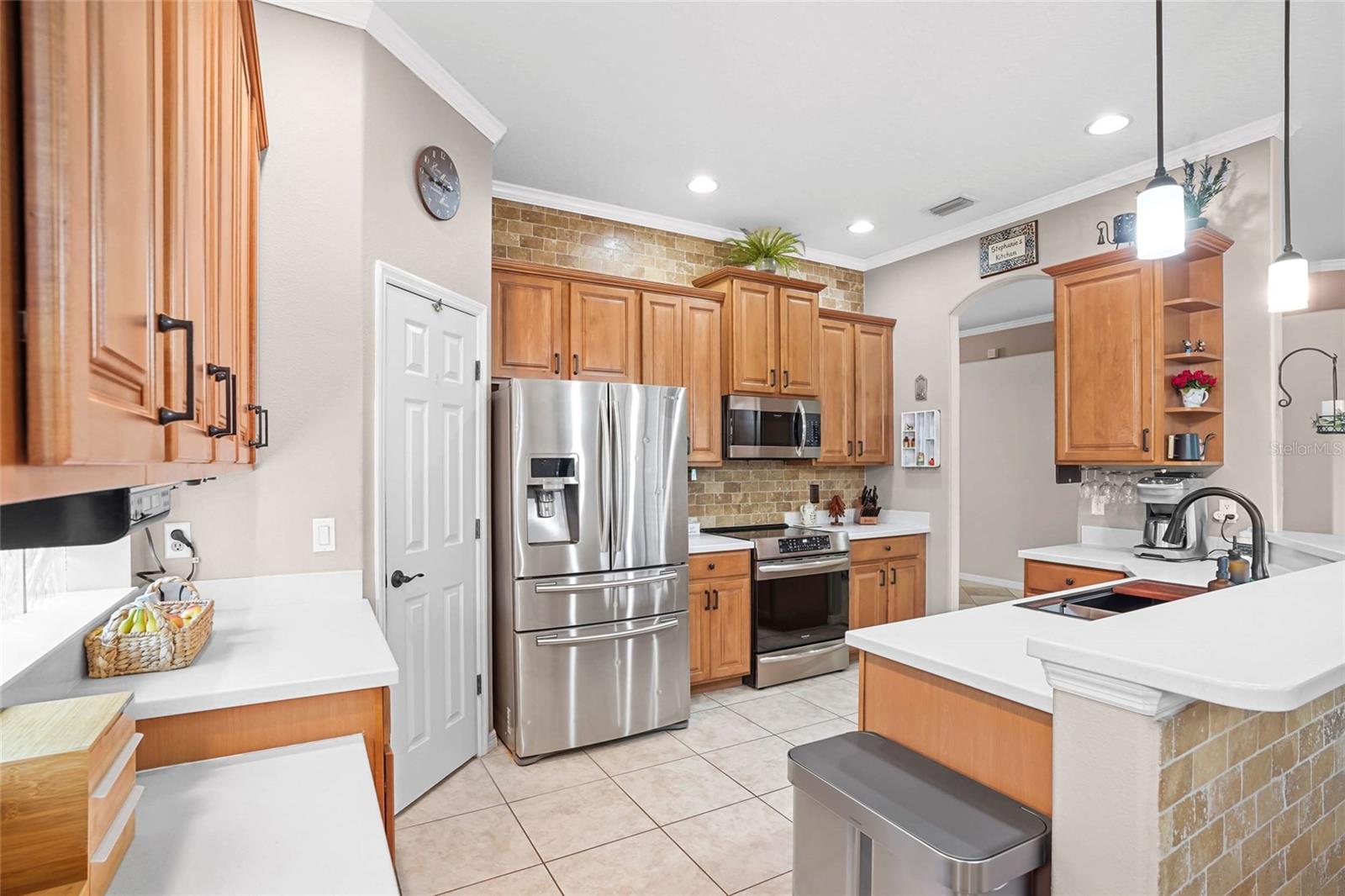 Image 10 of 33 For 12628 30th Street Circle E