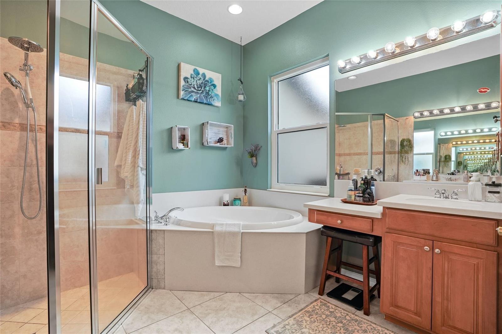 Image 14 of 33 For 12628 30th Street Circle E