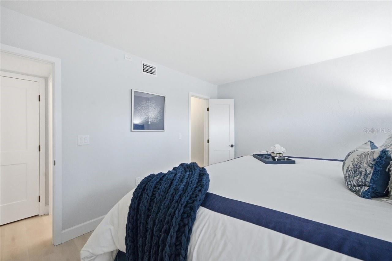 Image 16 of 35 For 200 1st Avenue 104