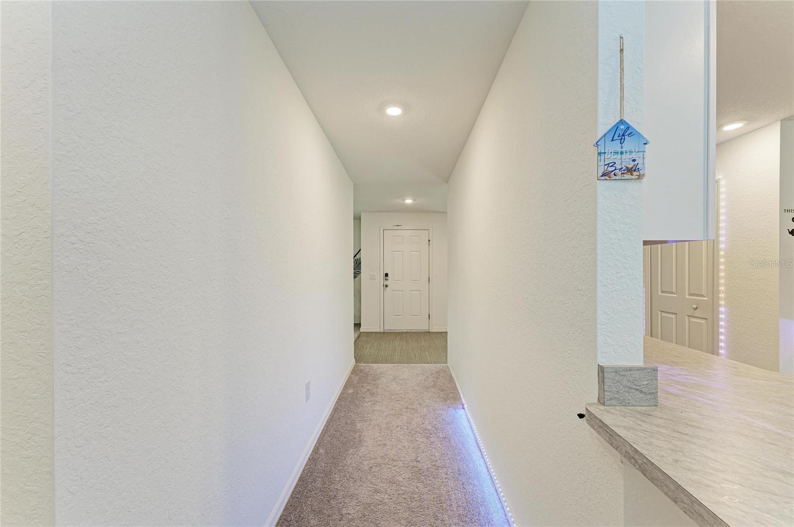 Image 28 of 100 For 7238 Helliwell Street