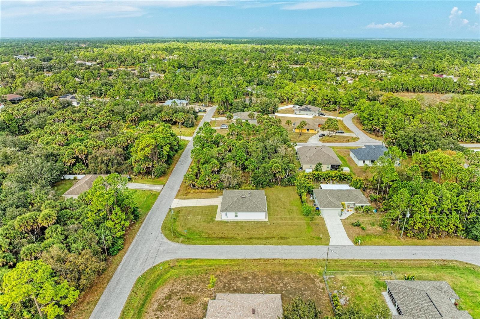 Image 40 of 100 For 7238 Helliwell Street