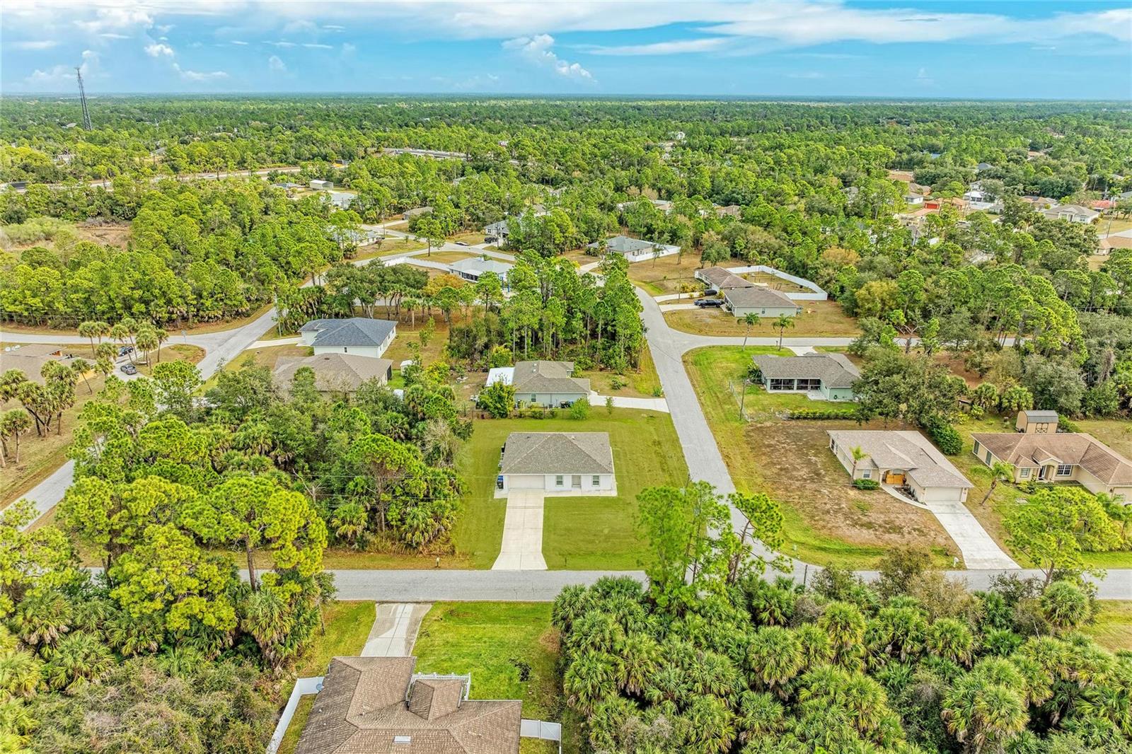 Image 42 of 100 For 7238 Helliwell Street