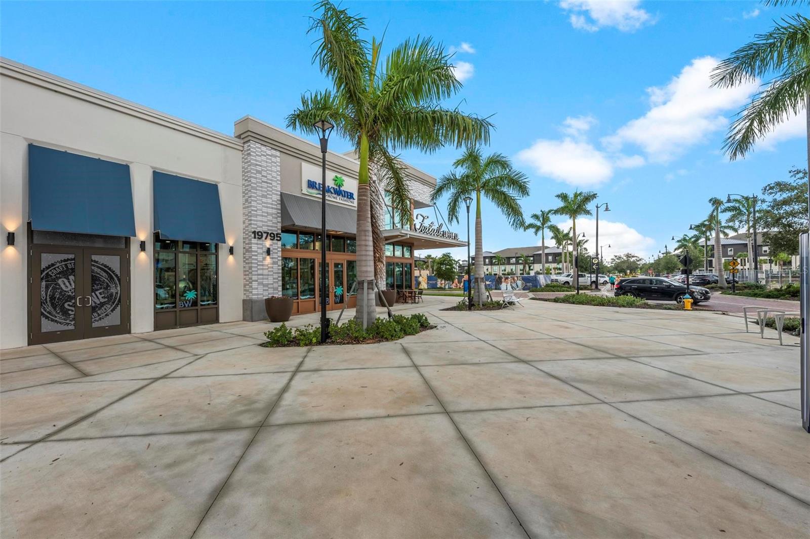 Image 84 of 100 For 7238 Helliwell Street