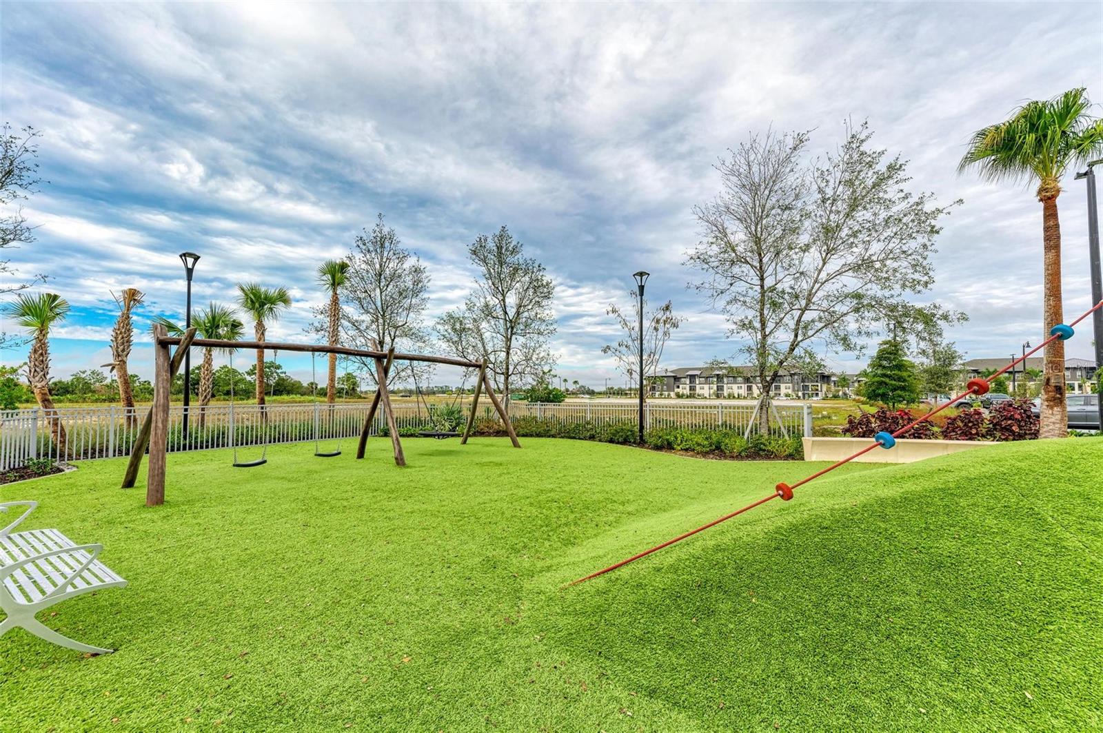 Image 87 of 100 For 7238 Helliwell Street