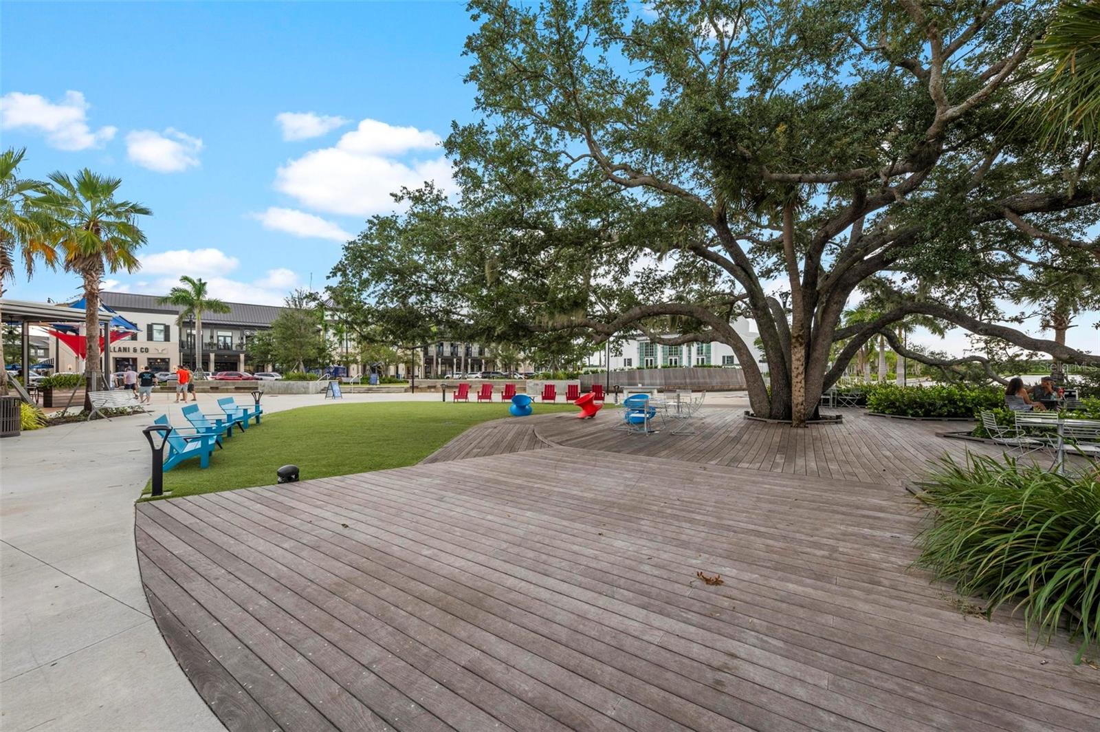 Image 88 of 100 For 7238 Helliwell Street