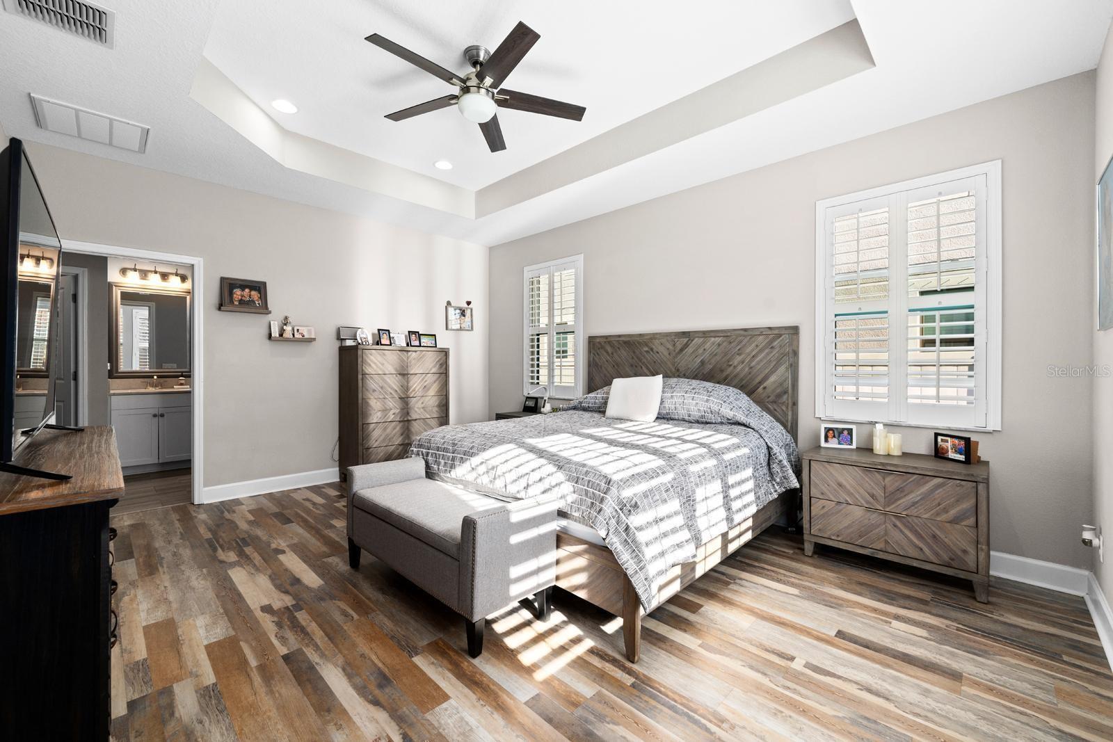 Image 13 of 37 For 18936 Roseate Drive