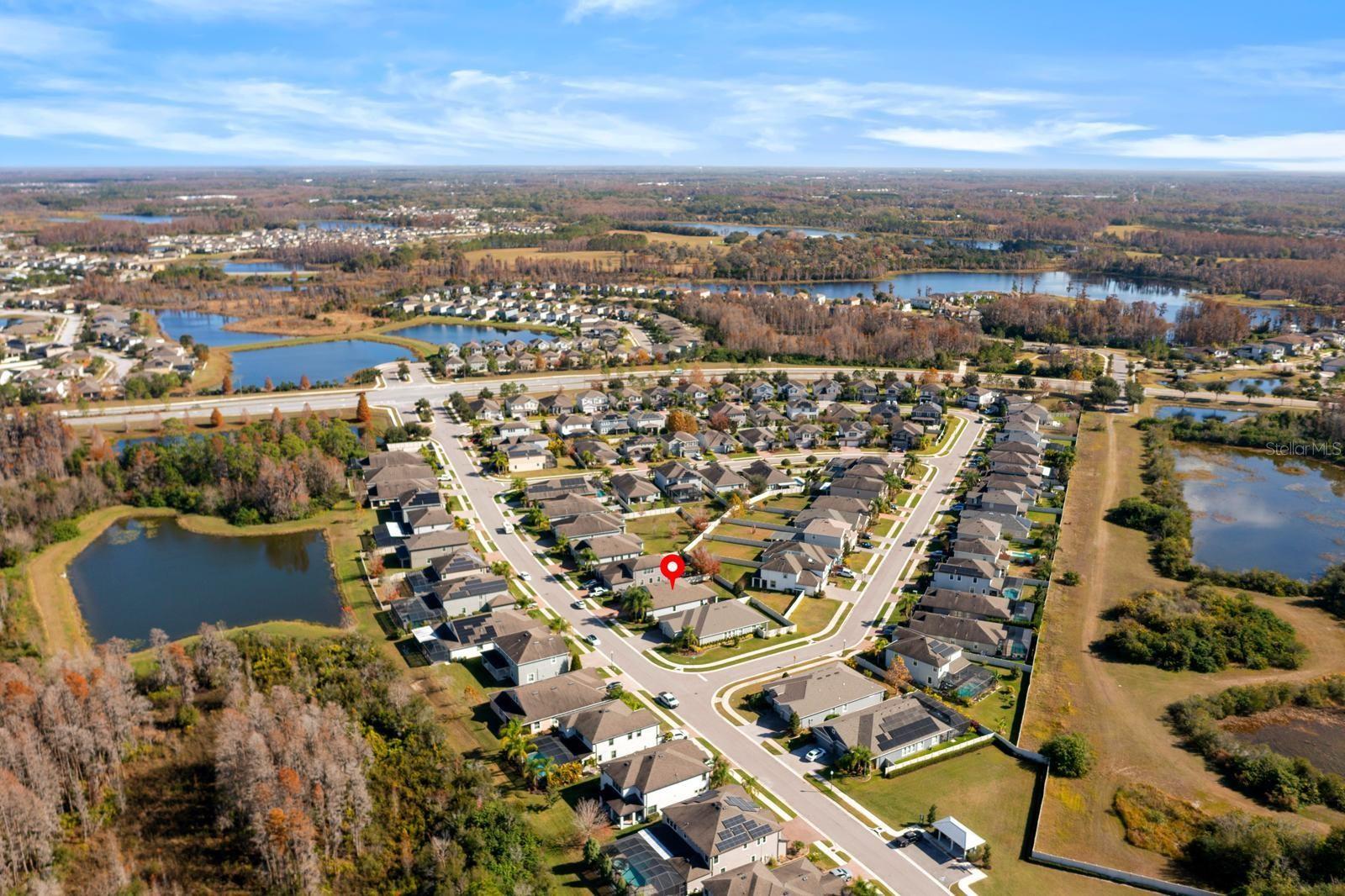 Image 28 of 37 For 18936 Roseate Drive