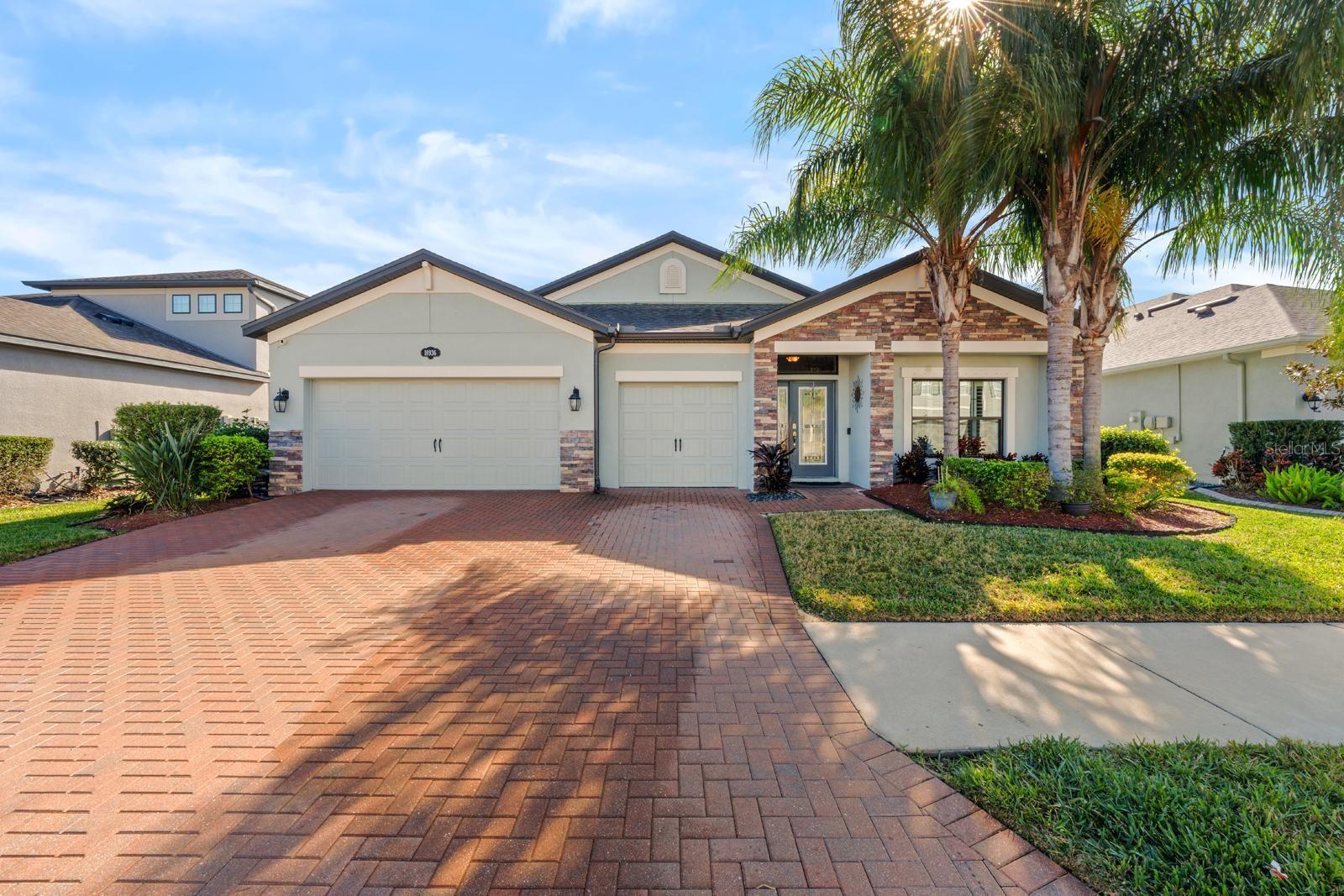 Image 30 of 37 For 18936 Roseate Drive