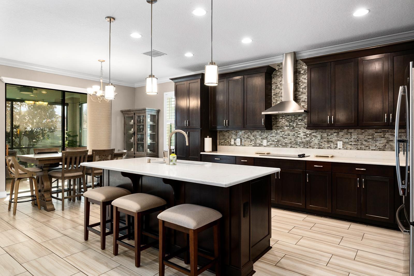 Image 7 of 37 For 18936 Roseate Drive