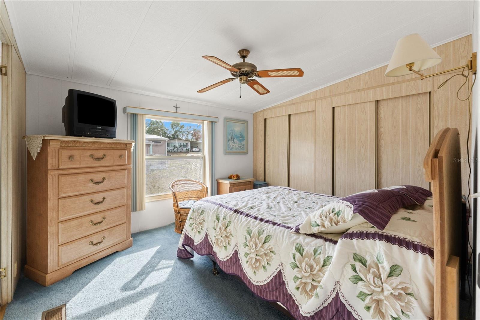 Image 16 of 28 For 8013 Eastern Circle Drive