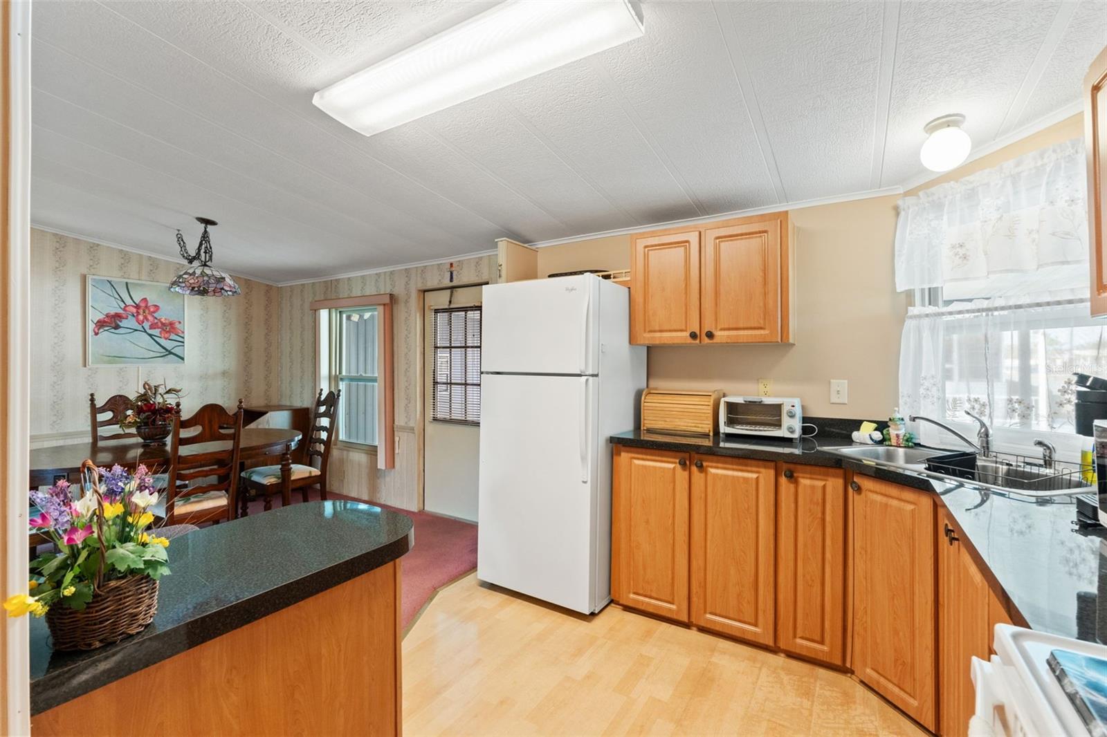 Image 21 of 28 For 8013 Eastern Circle Drive