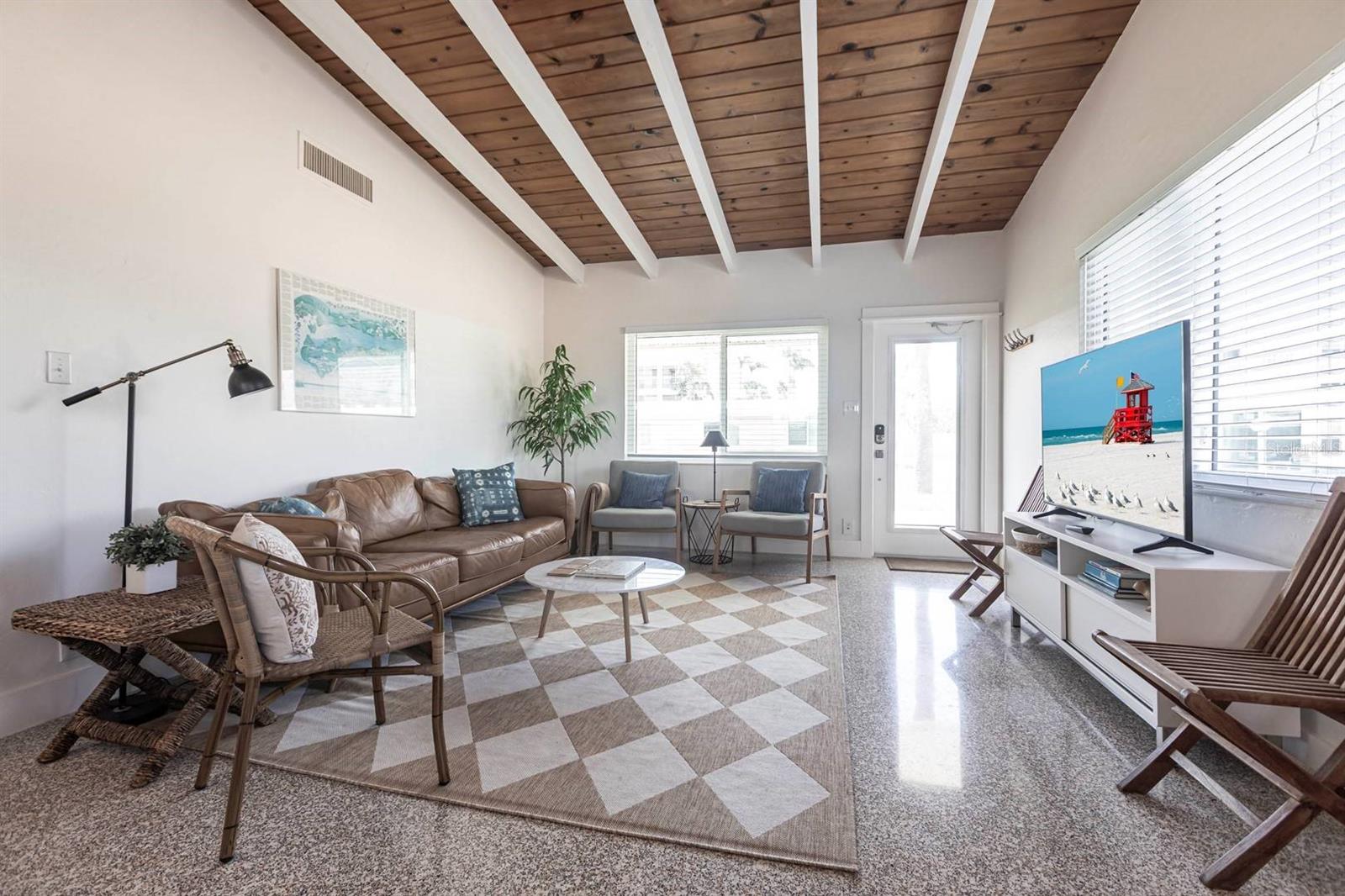 Image 3 of 24 For 6006 Midnight Pass Road 58