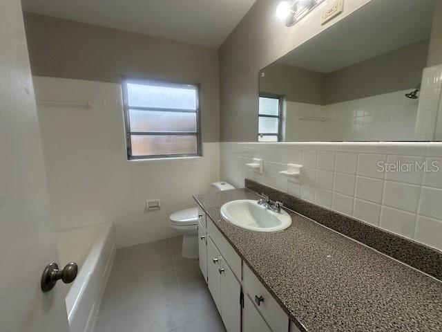 Image 10 of 19 For 708 Lakewood Avenue