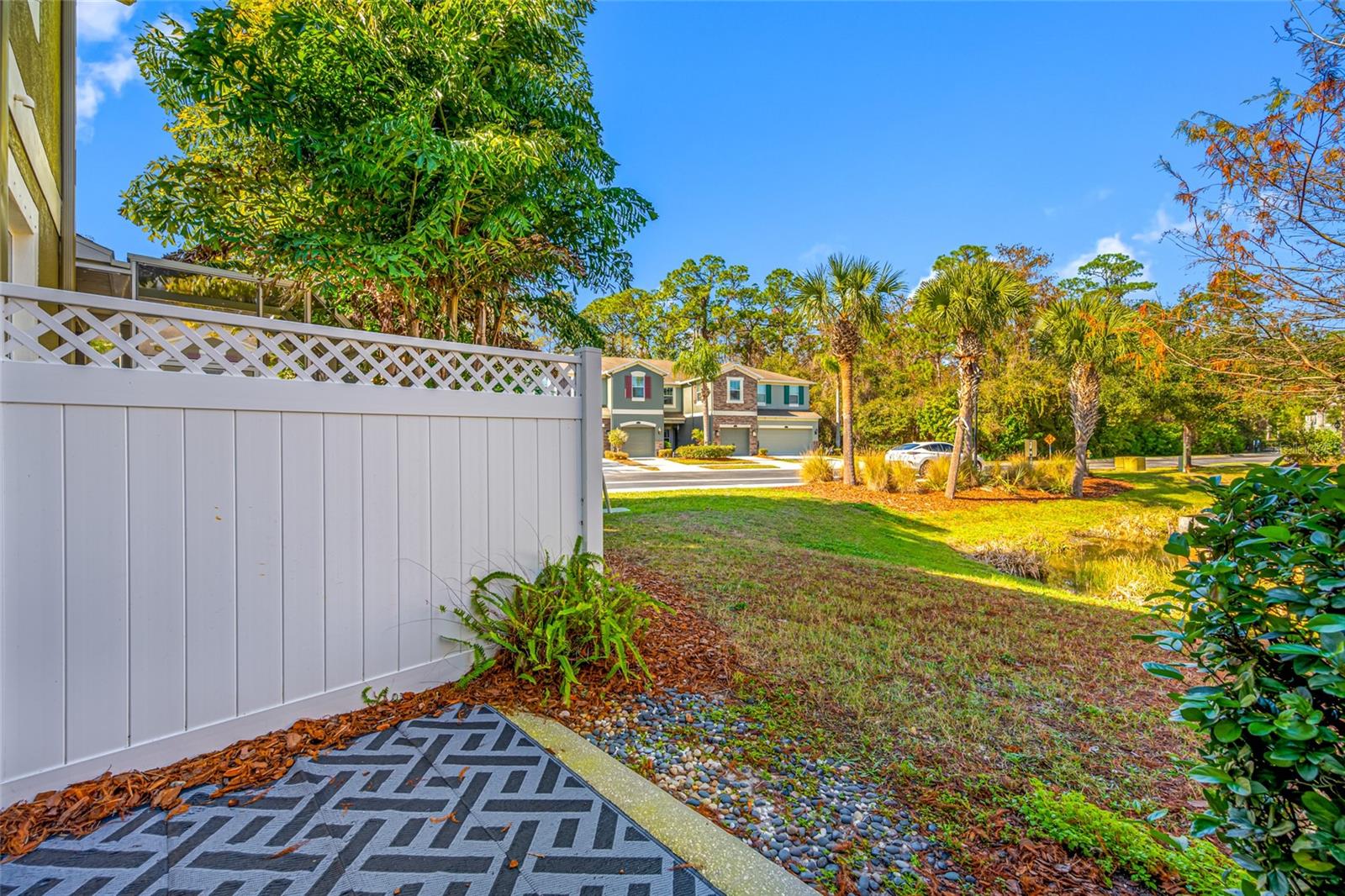 Listing photo id 0 for 12512 Shirebrook Court