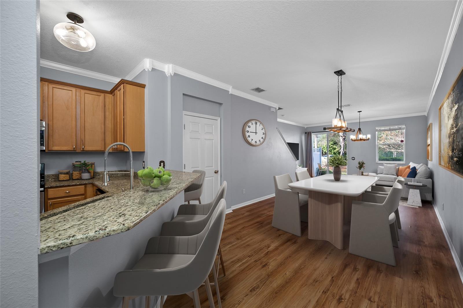 Listing photo id 3 for 12512 Shirebrook Court