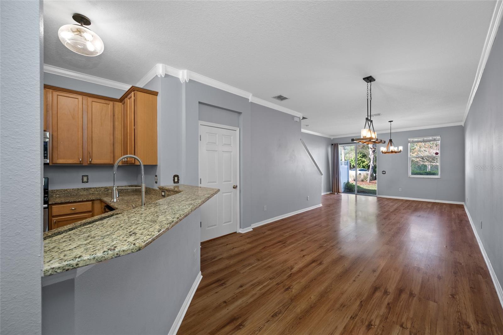 Listing photo id 4 for 12512 Shirebrook Court