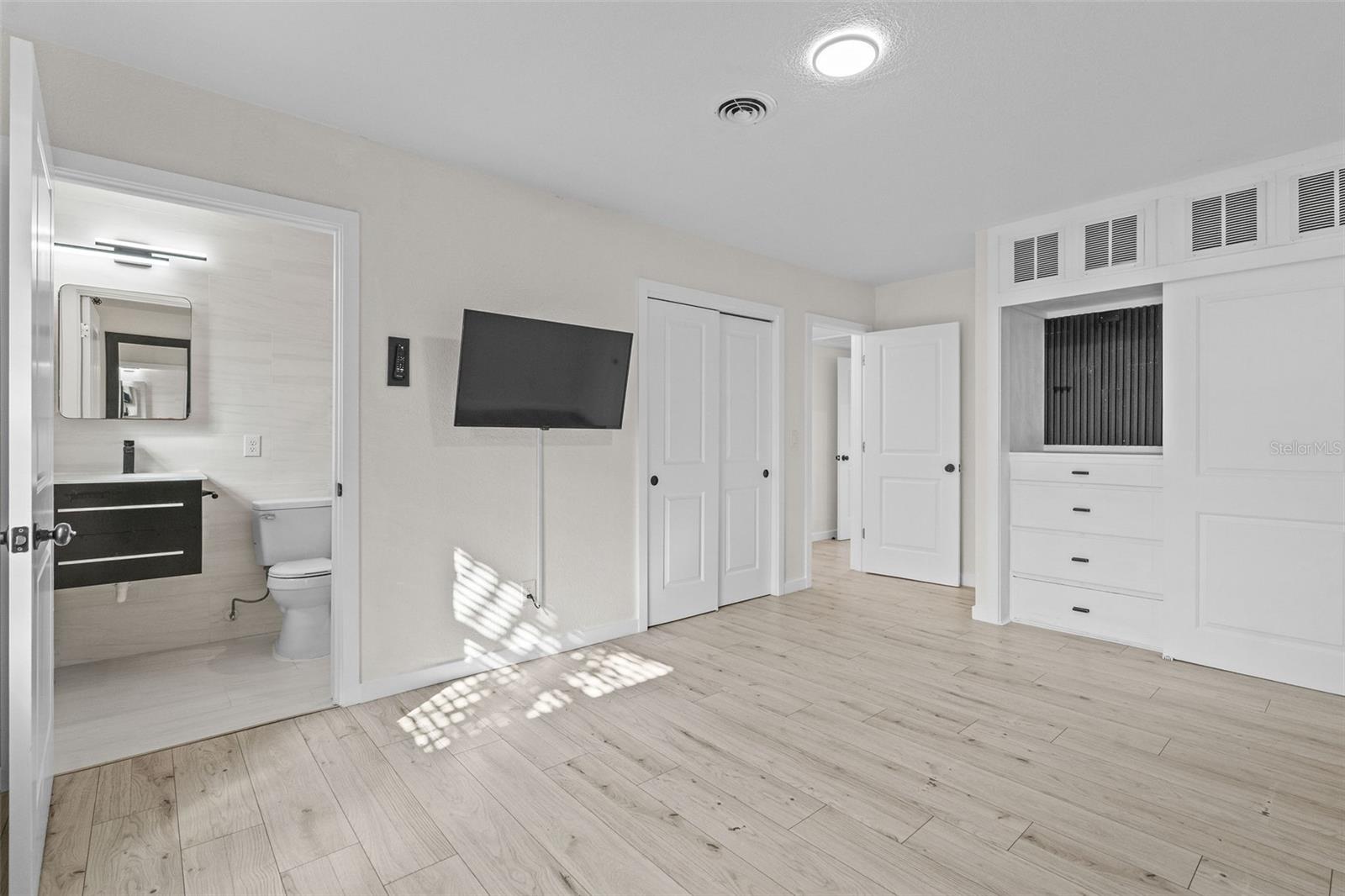 Image 15 of 24 For 1401 Drew Street