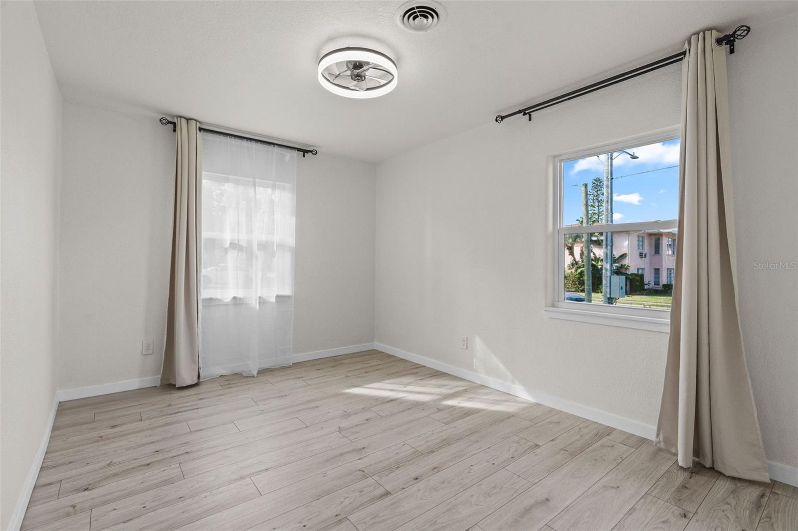 Image 18 of 24 For 1401 Drew Street