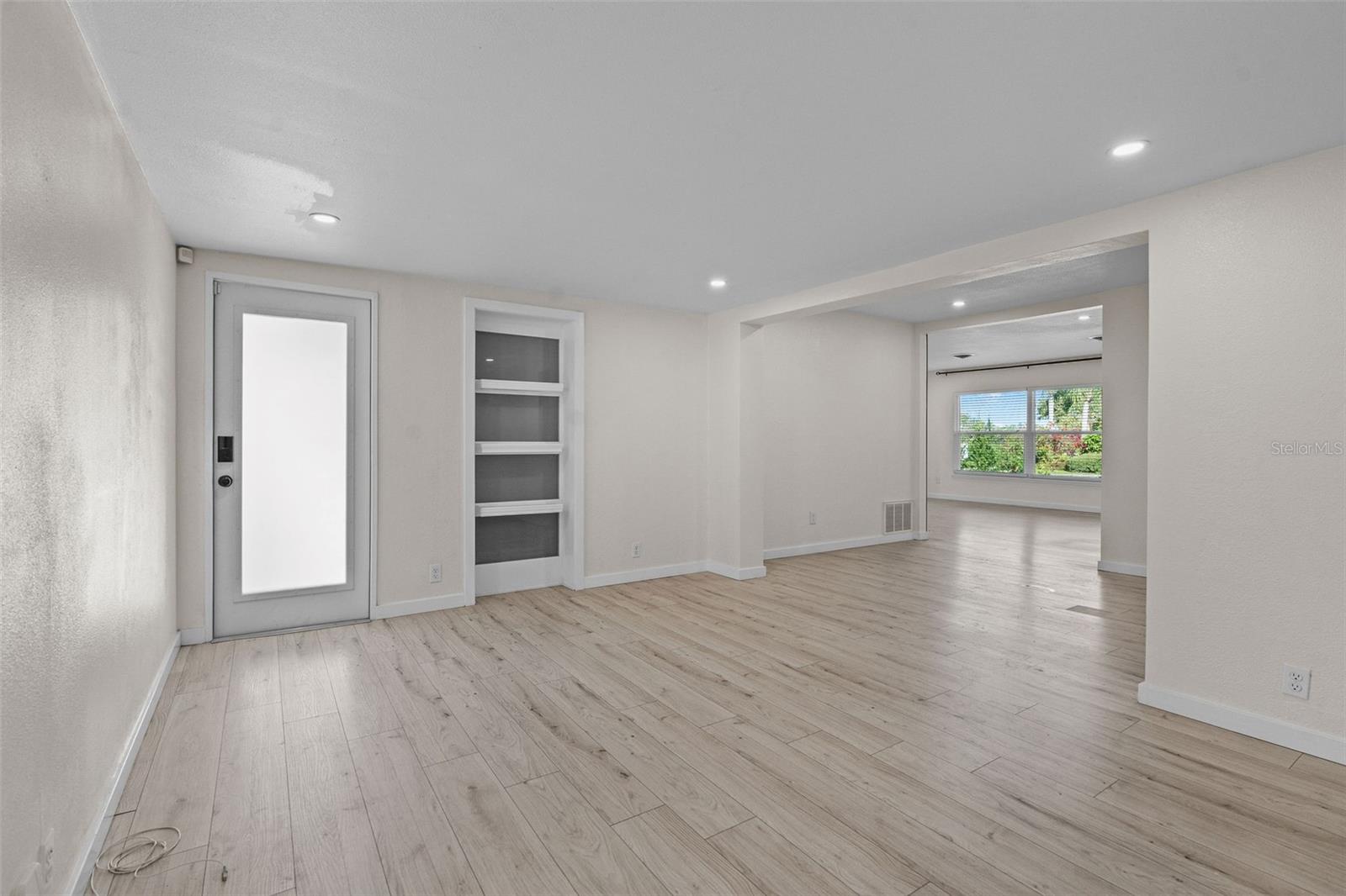 Image 7 of 24 For 1401 Drew Street