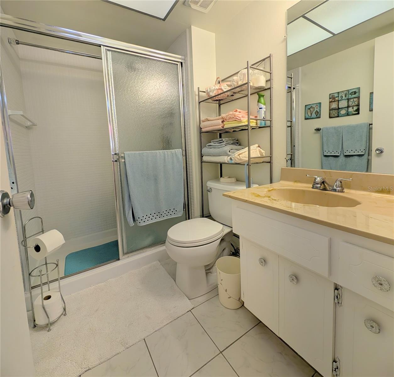 Image 17 of 36 For 1845 Highland Avenue 3-13