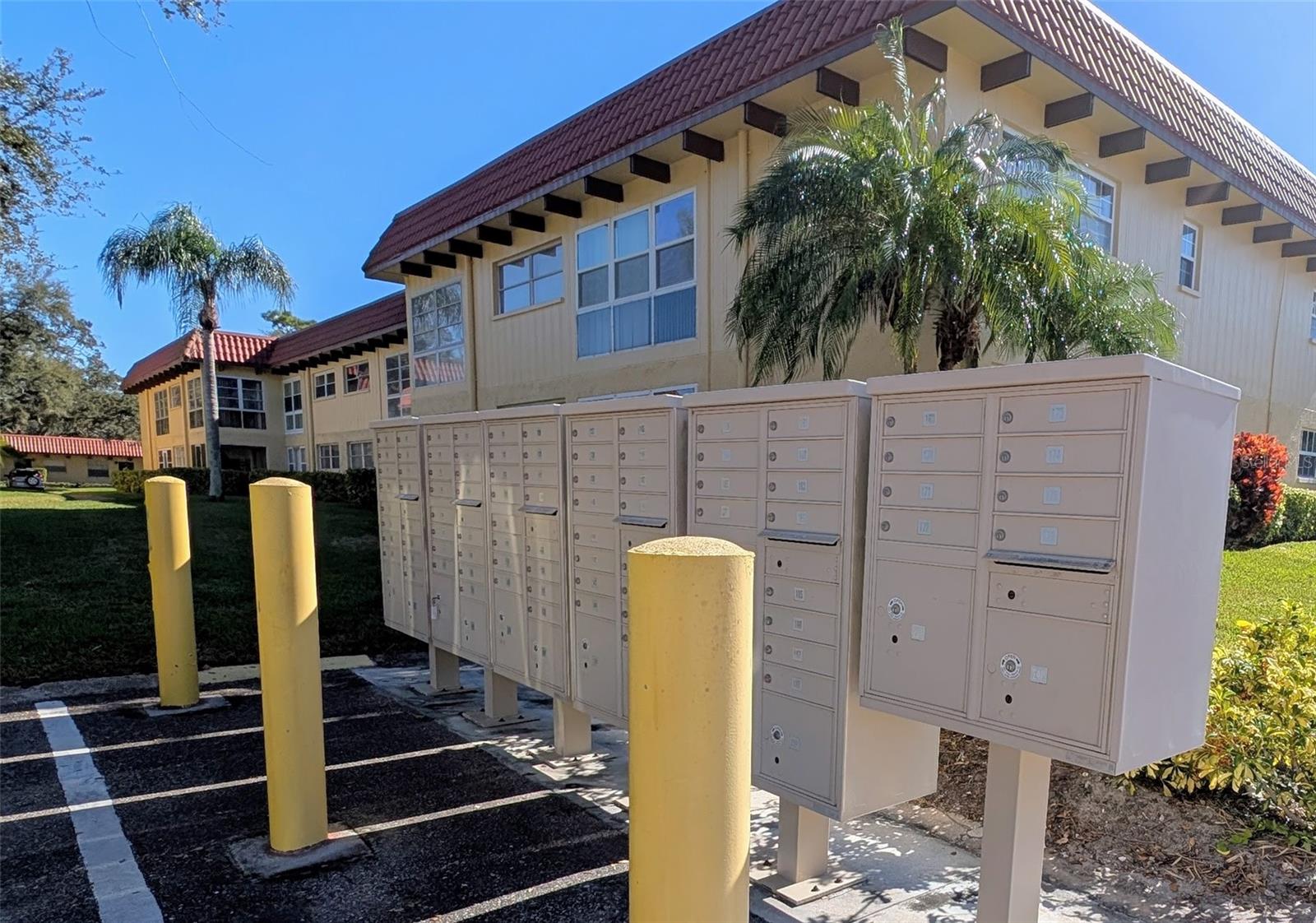 Image 35 of 36 For 1845 Highland Avenue 3-13