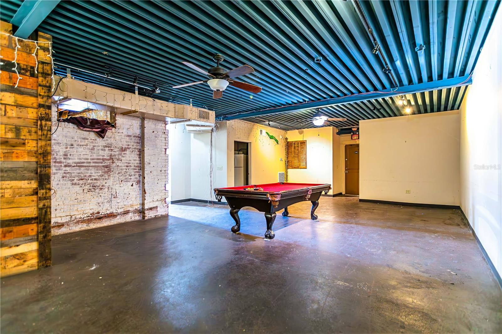 Image 4 of 5 For 325 Lemon Street