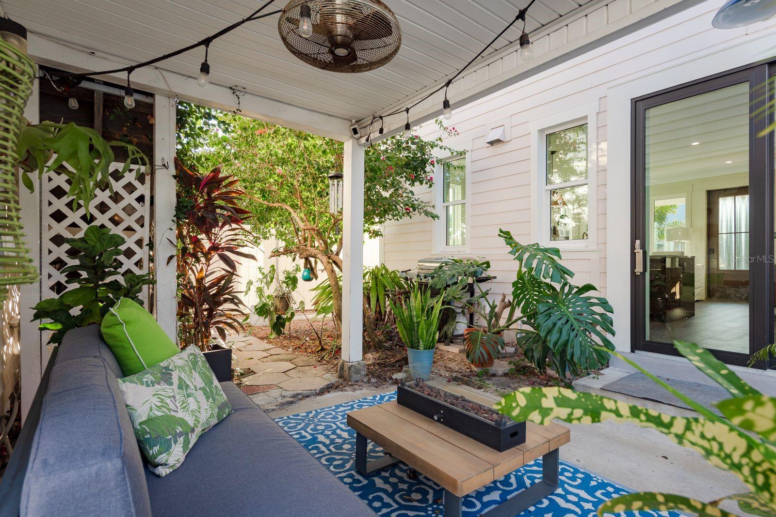 Image 33 of 63 For 927 6th Street N