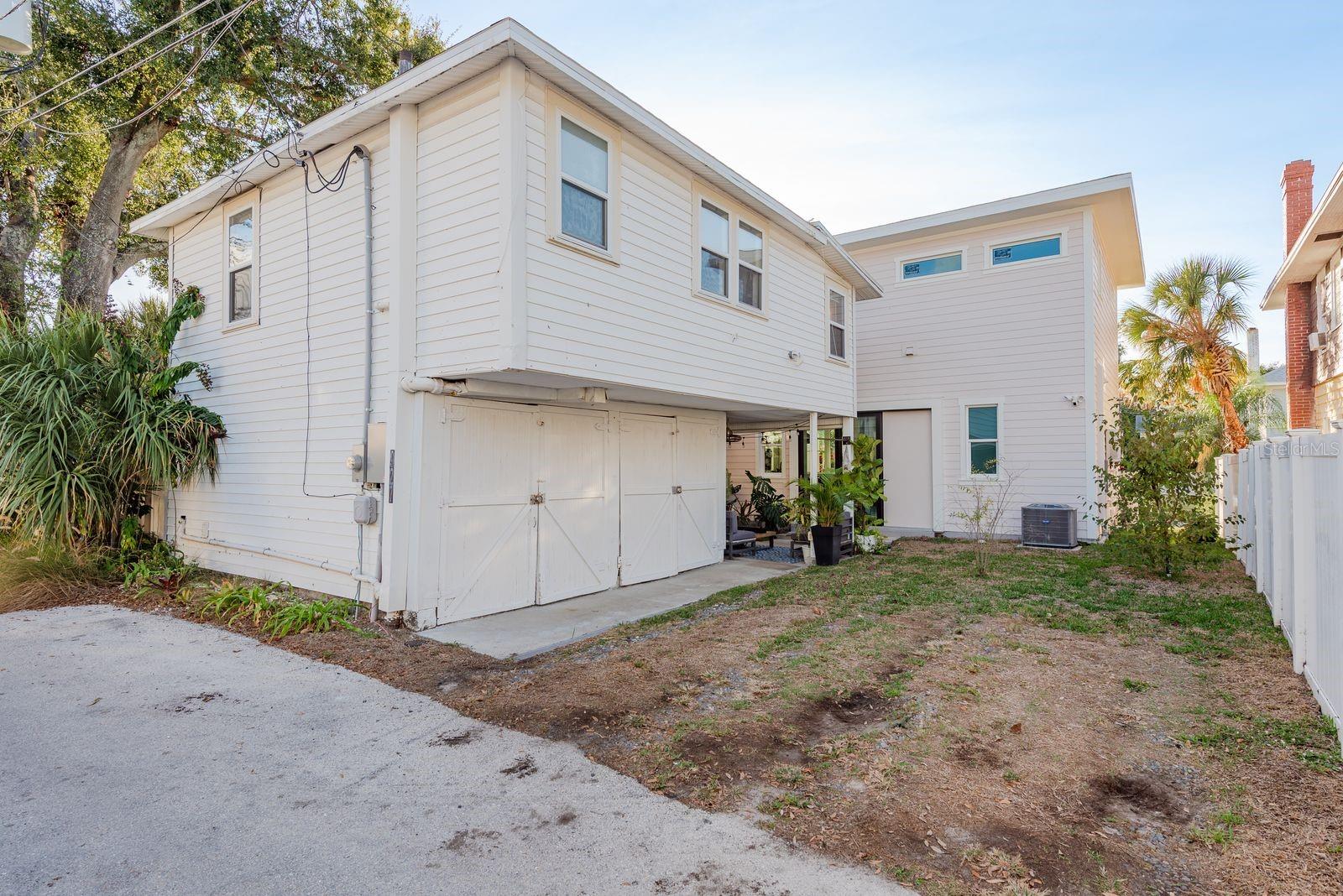 Image 52 of 63 For 927 6th Street N