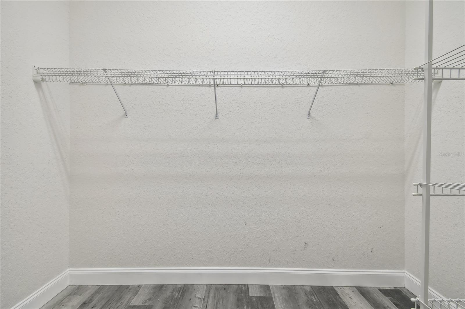 Listing photo id 52 for 6644 Country Club Road