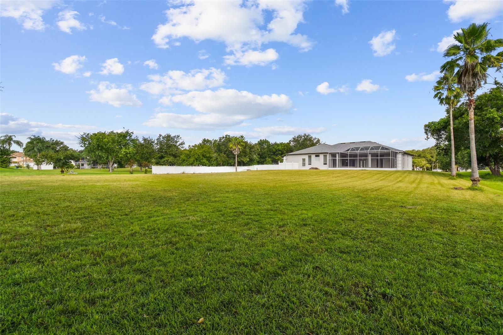 Listing photo id 64 for 6644 Country Club Road