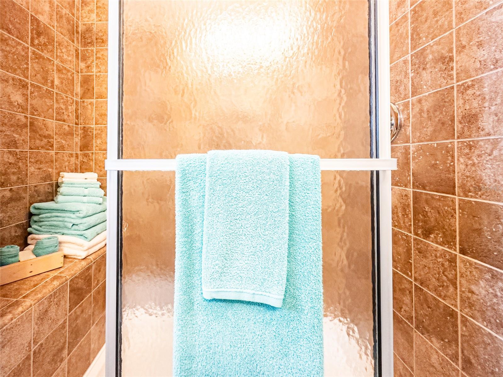 Image 15 of 37 For 20300 Leonard Road 33