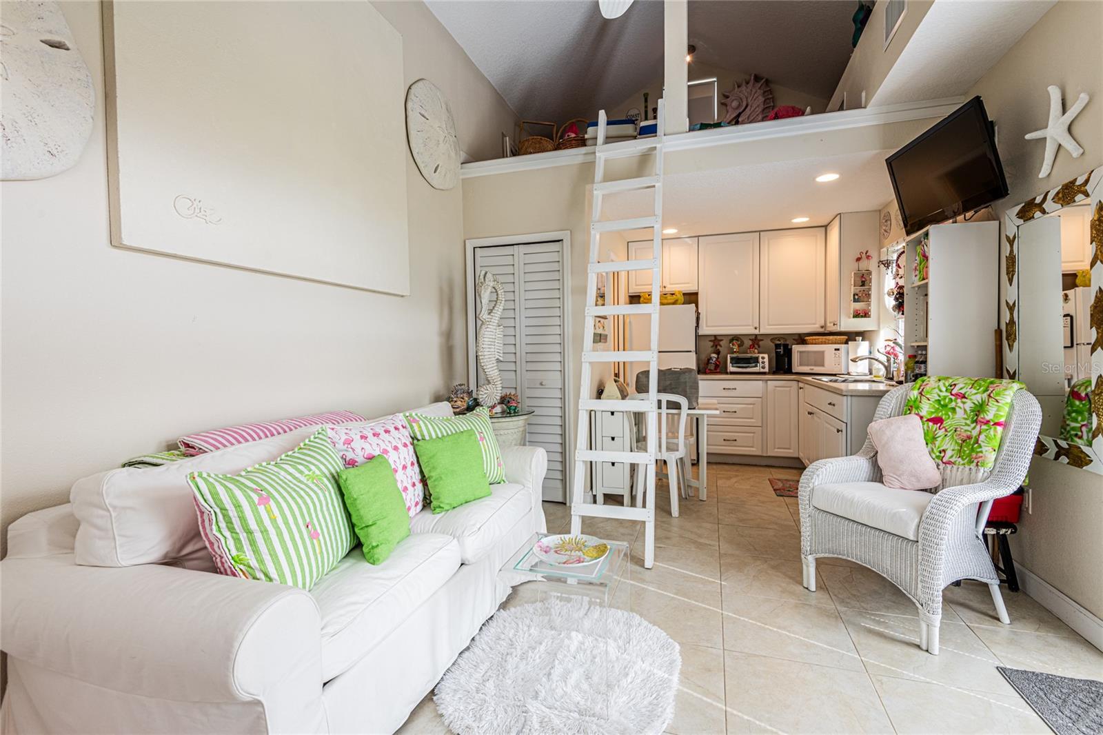 Image 22 of 37 For 20300 Leonard Road 33