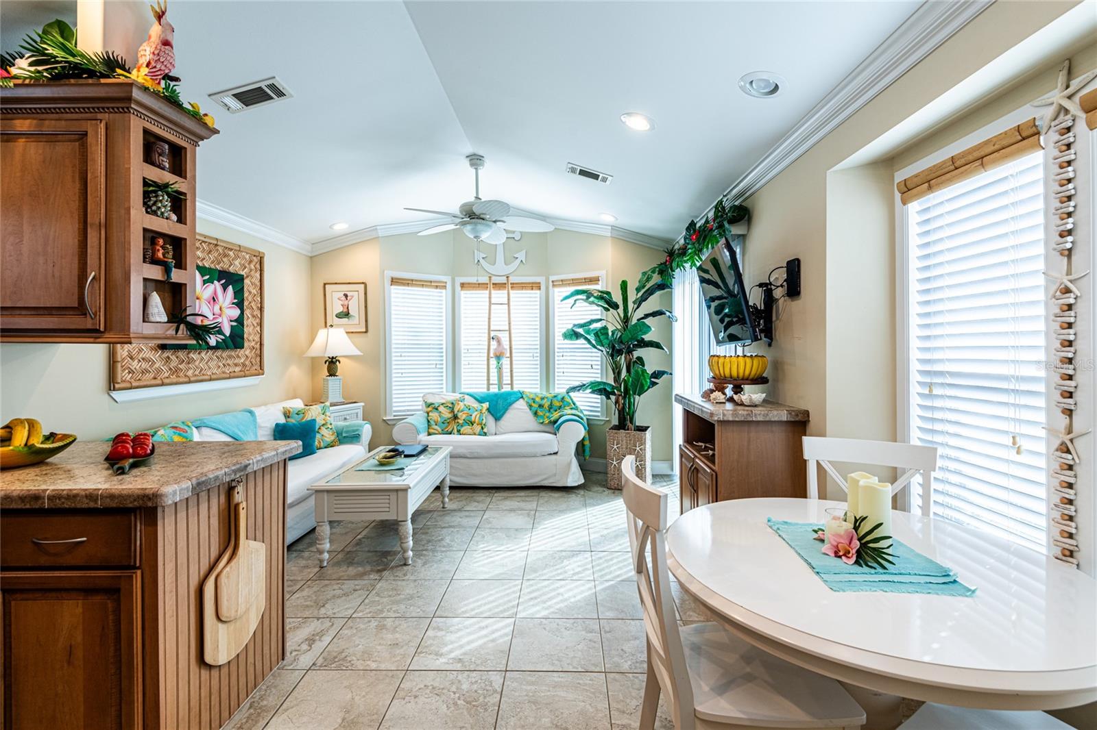 Image 9 of 37 For 20300 Leonard Road 33