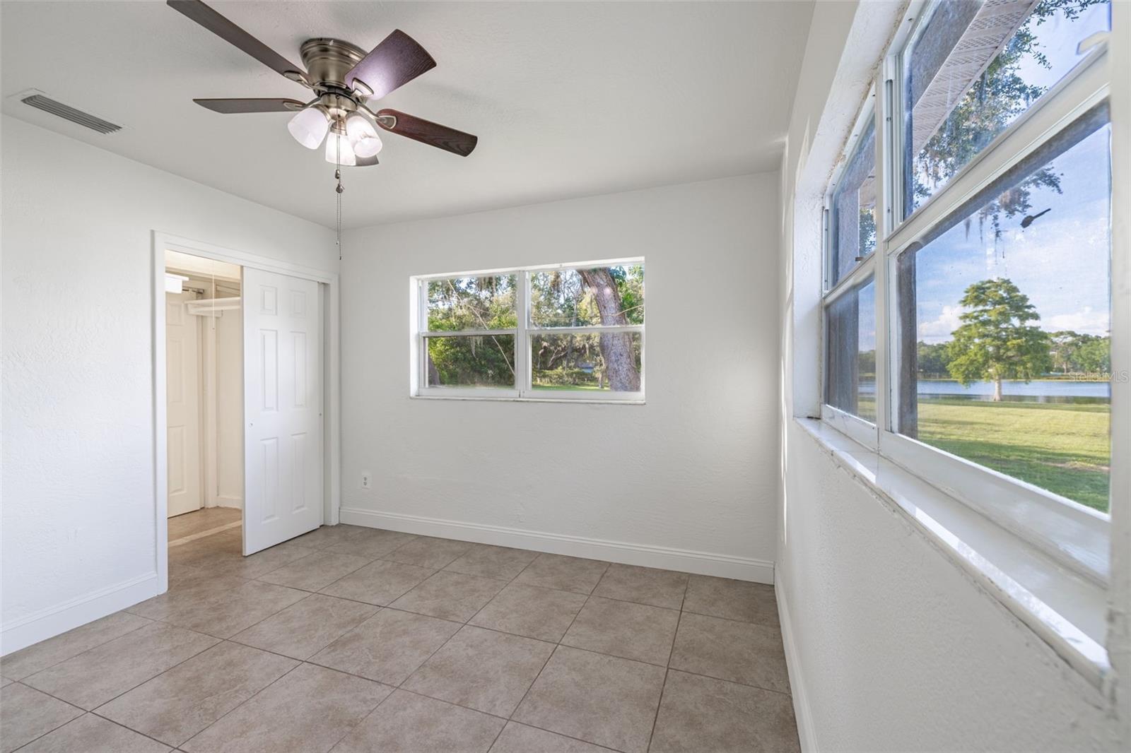 Image 25 of 38 For 2533 Habana Place