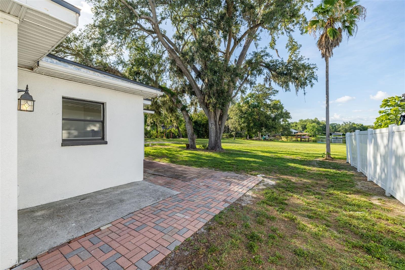 Image 26 of 38 For 2533 Habana Place