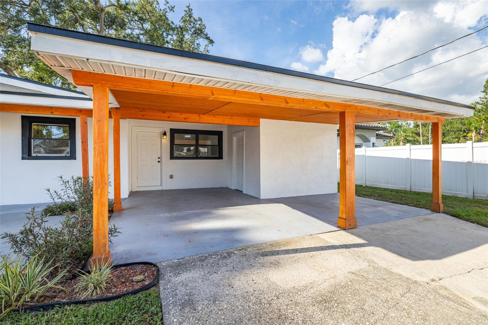 Image 6 of 38 For 2533 Habana Place