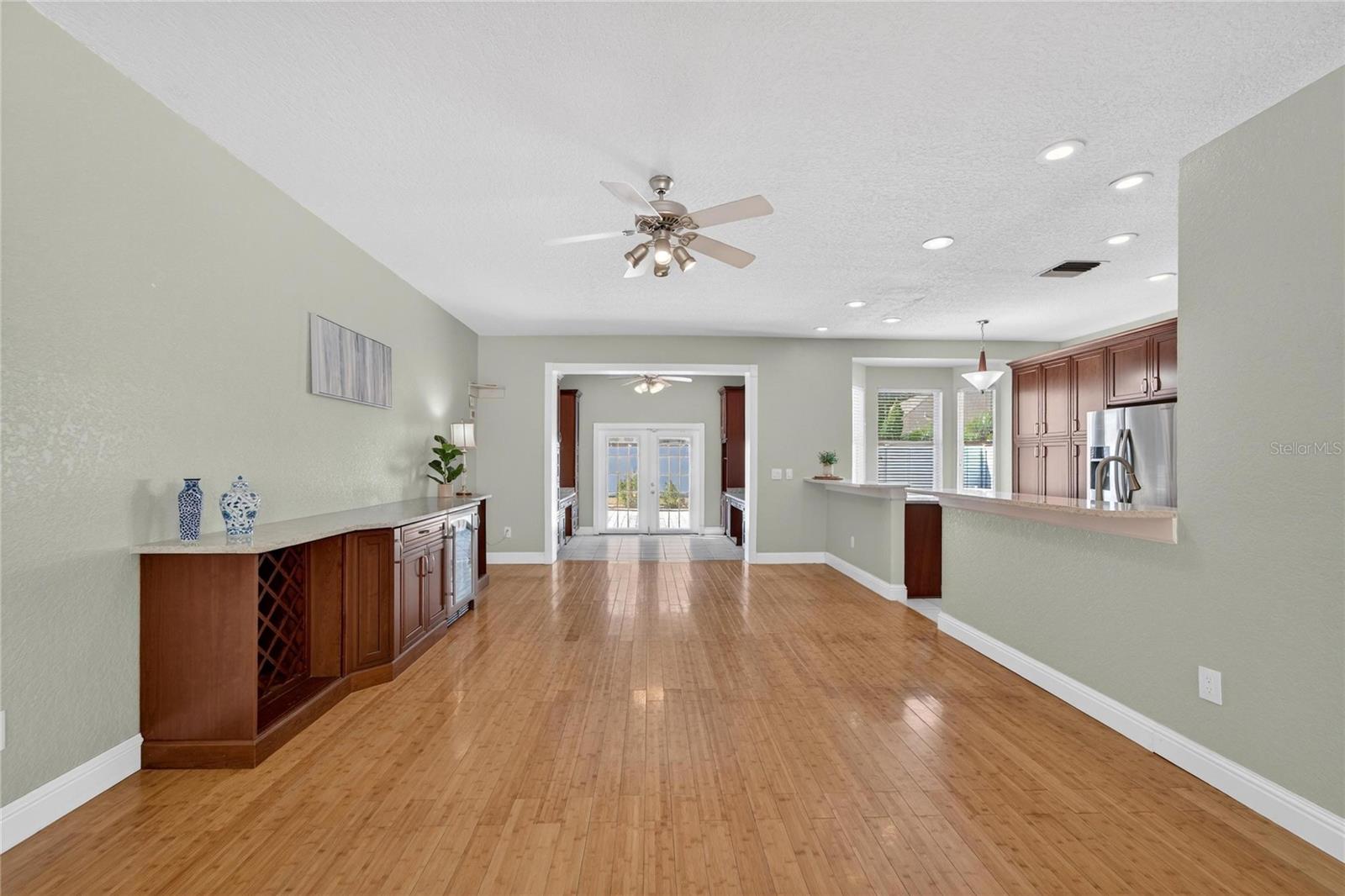 Image 10 of 67 For 1726 Loriana Street