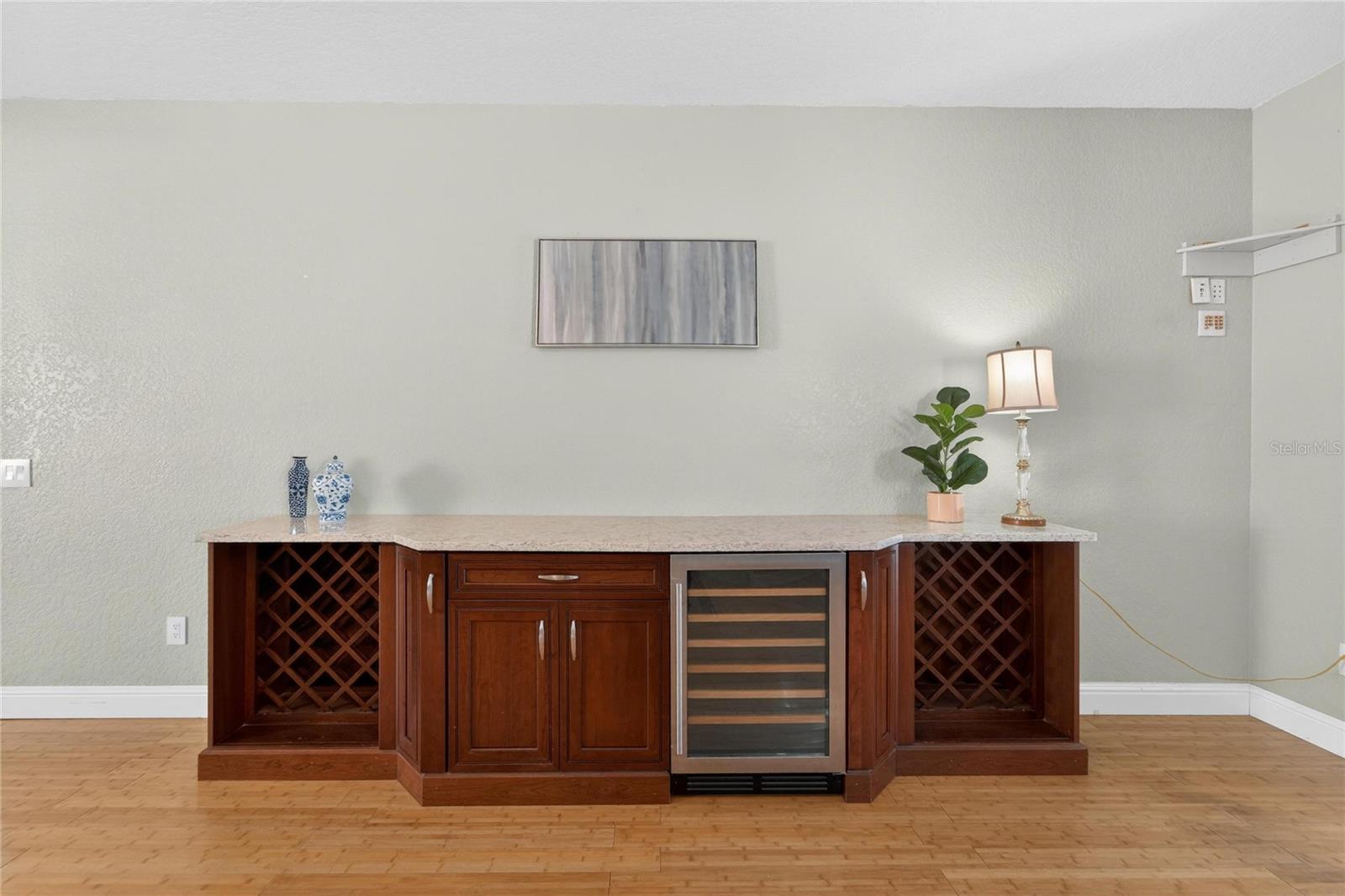 Image 13 of 67 For 1726 Loriana Street