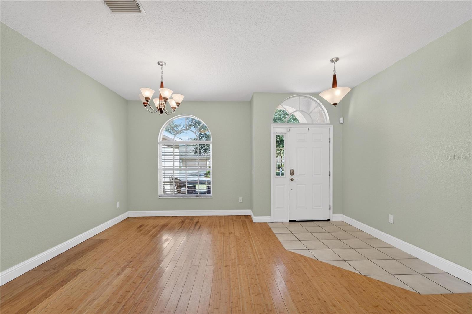 Image 14 of 67 For 1726 Loriana Street