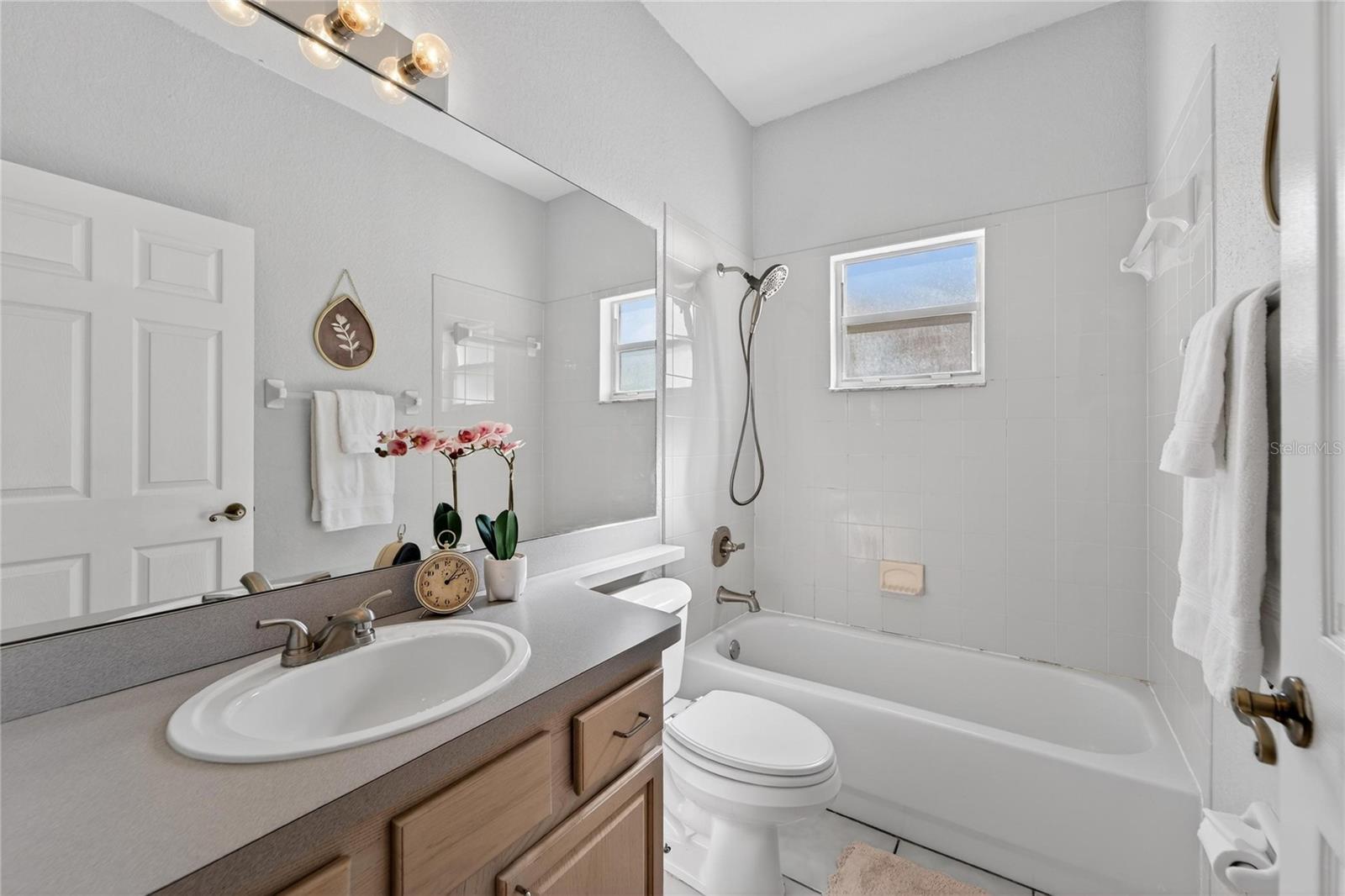 Image 41 of 67 For 1726 Loriana Street