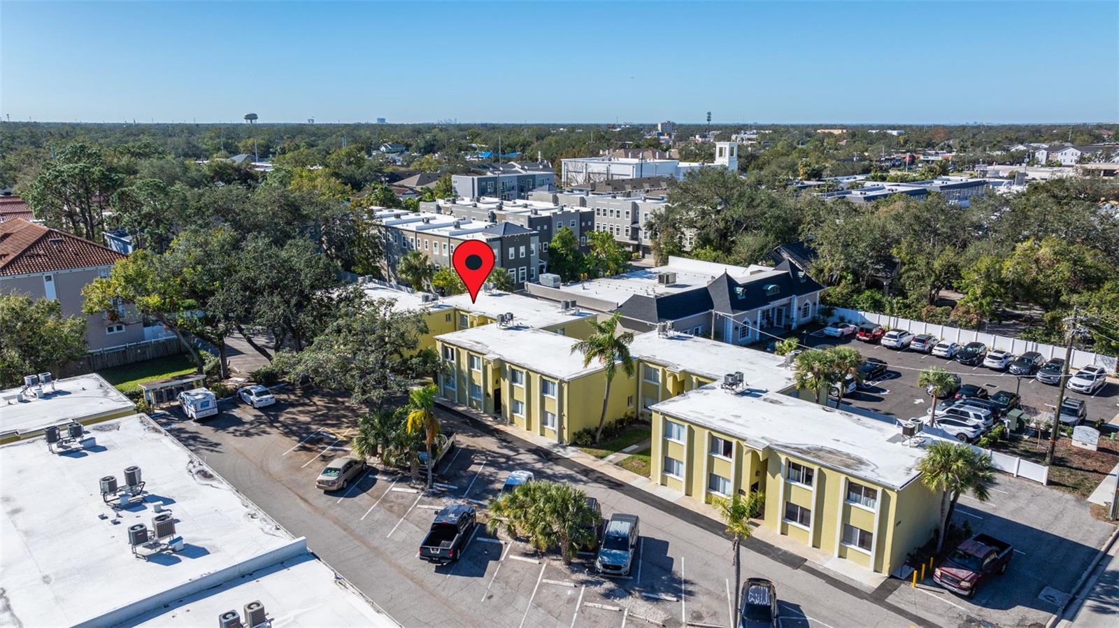 Image 14 of 18 For 3206 Azeele Street 128