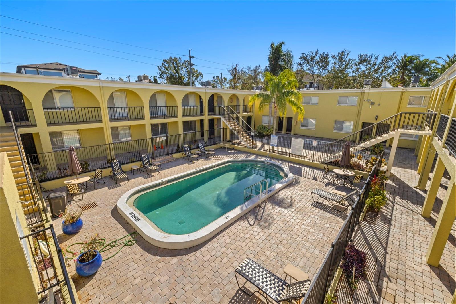 Image 18 of 18 For 3206 Azeele Street 128