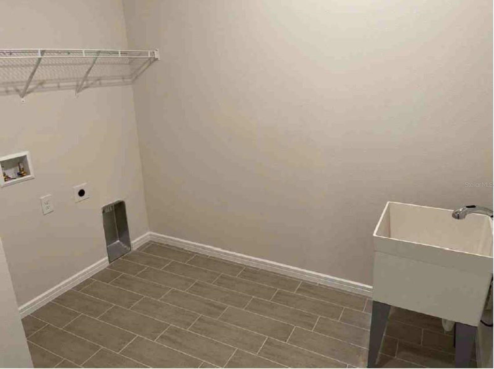 Image 14 of 31 For 36851 Highland Meadows Court