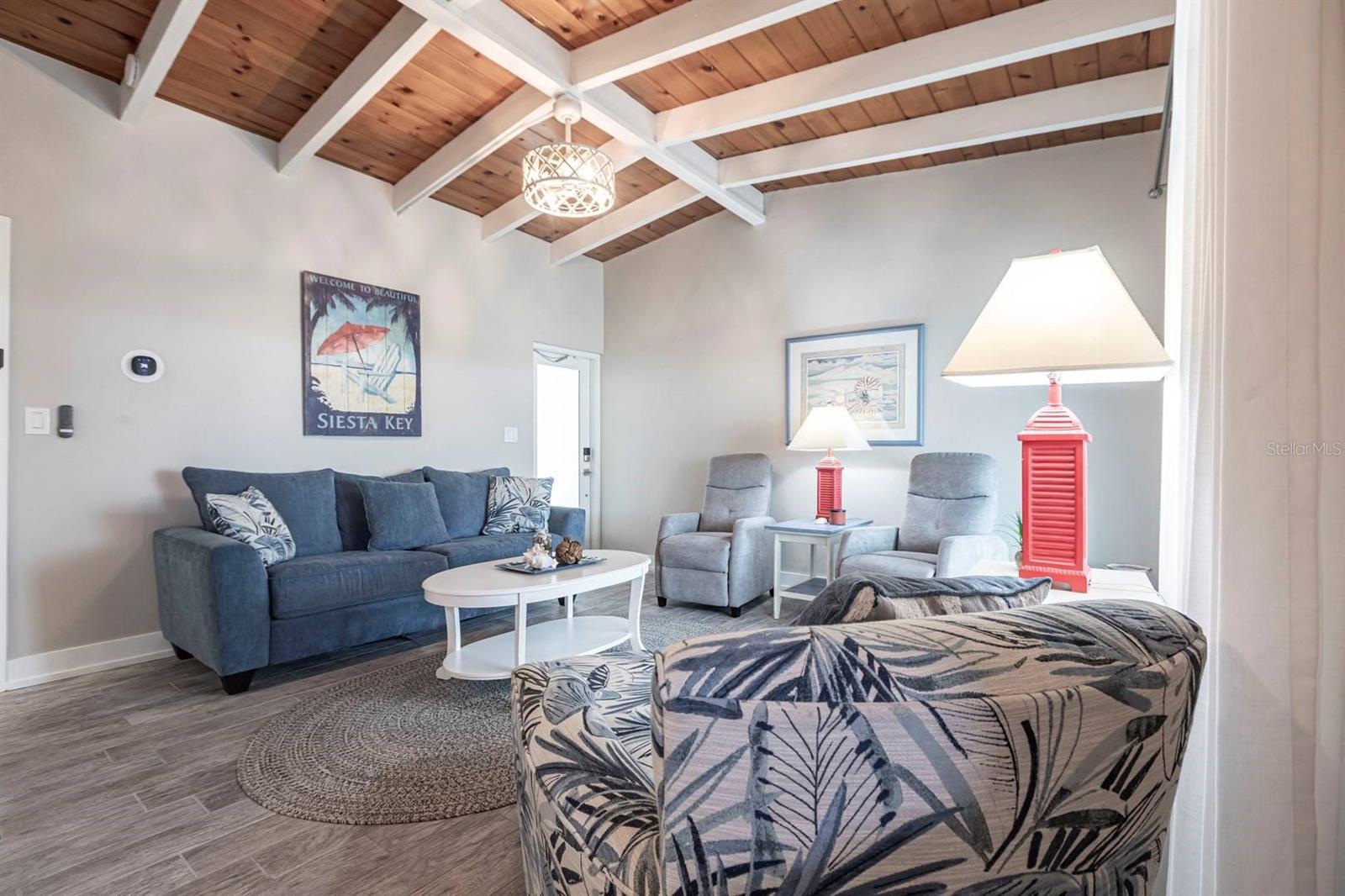 Image 4 of 24 For 6006 Midnight Pass Road 22