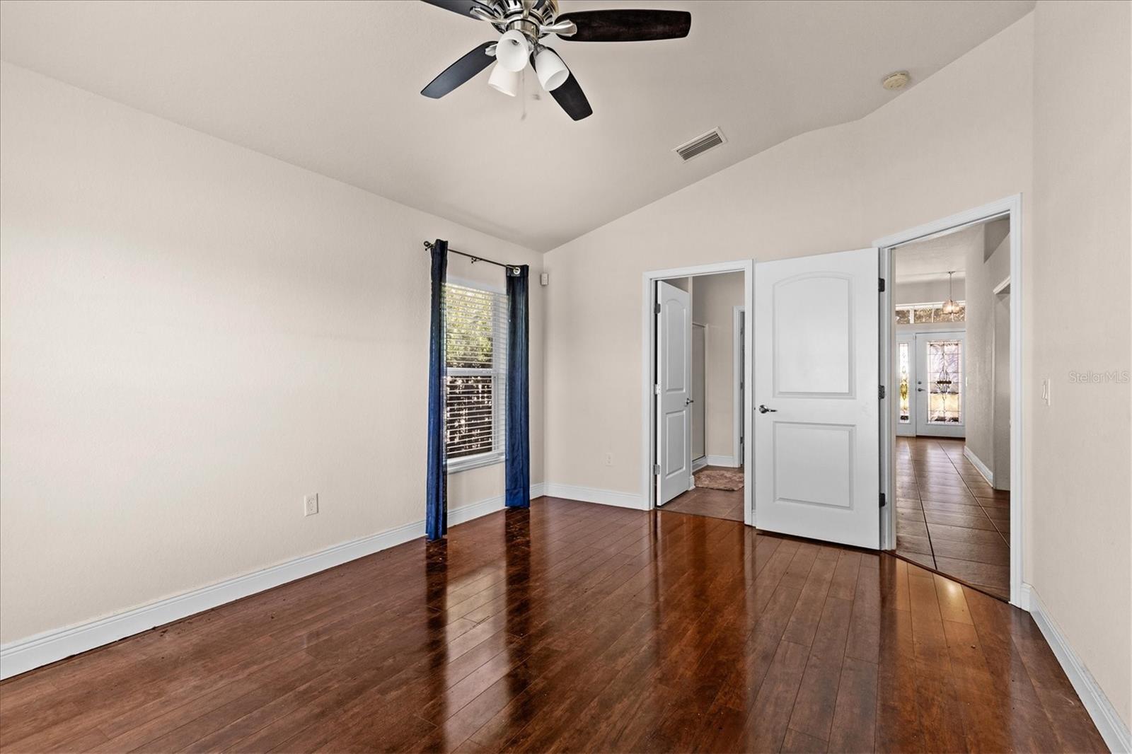 Image 17 of 57 For 10827 Standing Stone Drive