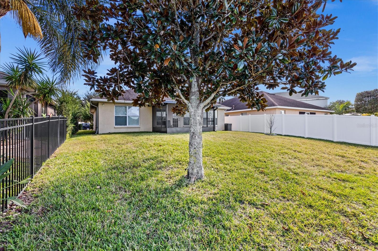 Image 38 of 57 For 10827 Standing Stone Drive