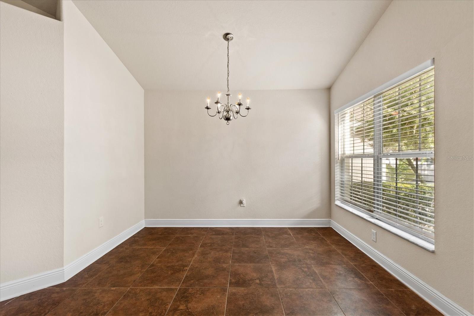 Image 8 of 57 For 10827 Standing Stone Drive