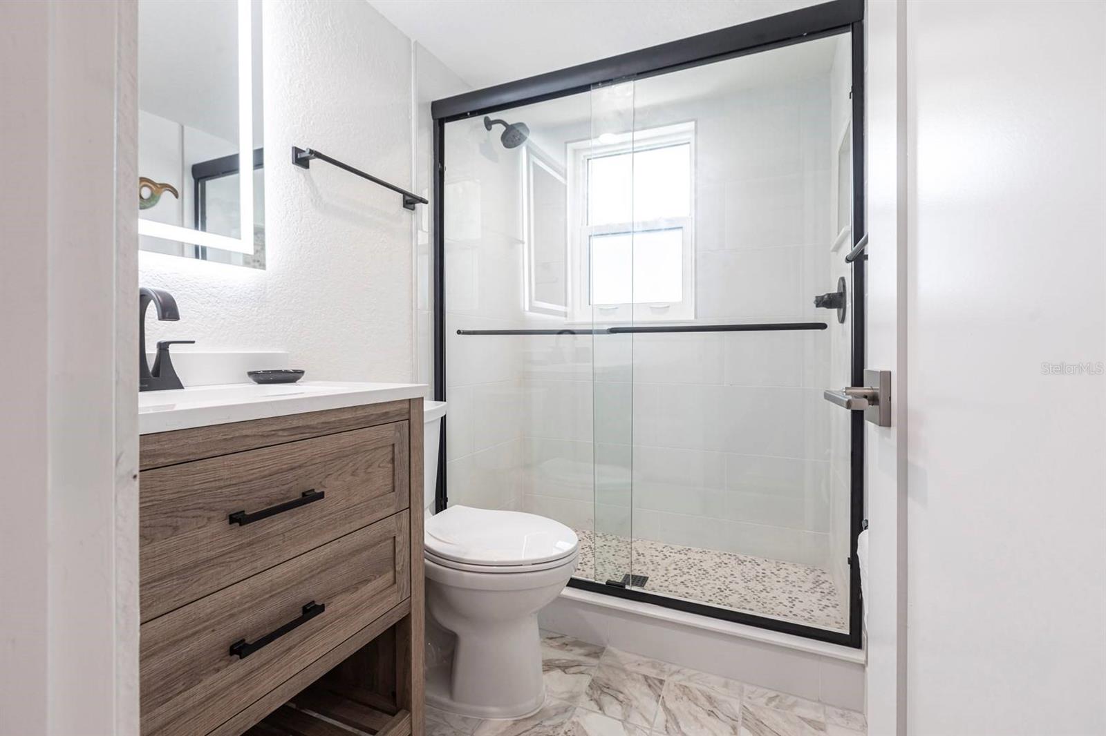 Image 7 of 19 For 6006 Midnight Pass Road 29