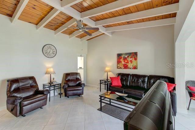 Image 3 of 22 For 6006 Midnight Pass Road 64