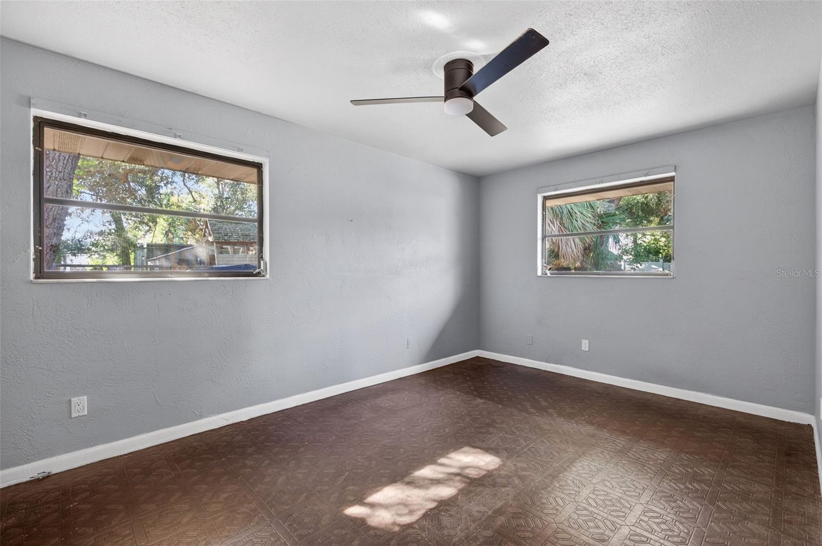 Image 17 of 36 For 260 13th Street N